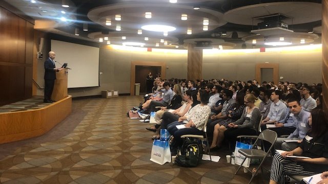 MontefioreNYC's tweet photo. Today, 500 new interns, residents, and fellows were welcomed to Montefiore by President and CEO Dr. Steven Safyer. We are #MontefioreProud to have you on the team! https://t.co/neJpHd7yly