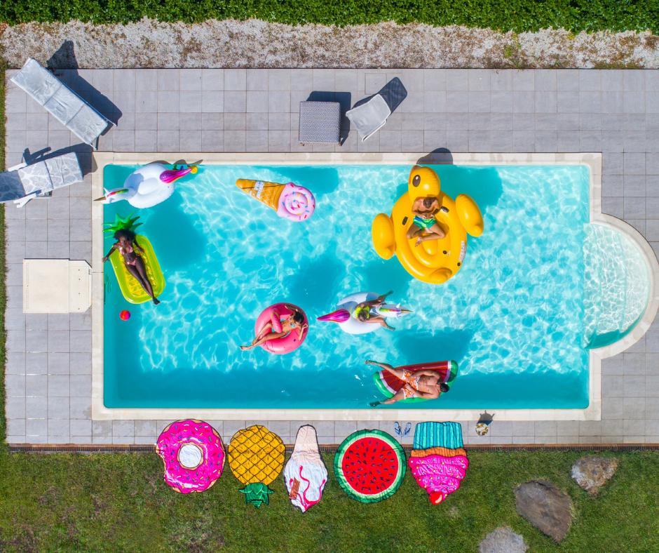 poolpartsonline's tweet photo. Only 38% of pools have diving boards! Does yours? Is it in good shape? https://t.co/vqpMQJPhzw #summerfun #diving #swimmingpool https://t.co/QSCGnjvVJJ