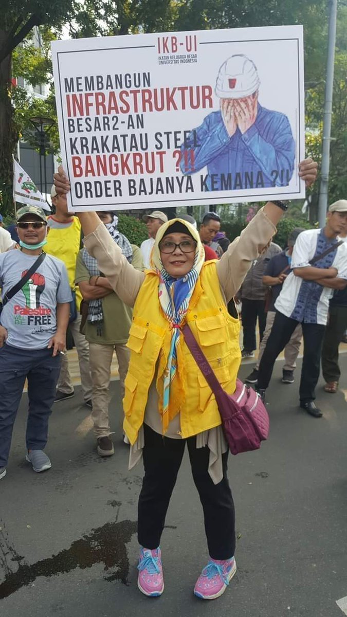 earthplanet_2's tweet photo. Pembangkrutan Krakatau Steel utk pembesaran Baja China.
Rejim pengkhianat bangsa.

#KeputusanMKHarusAdil
#PrabowoSandi

 https://t.co/trYFKJox9J
