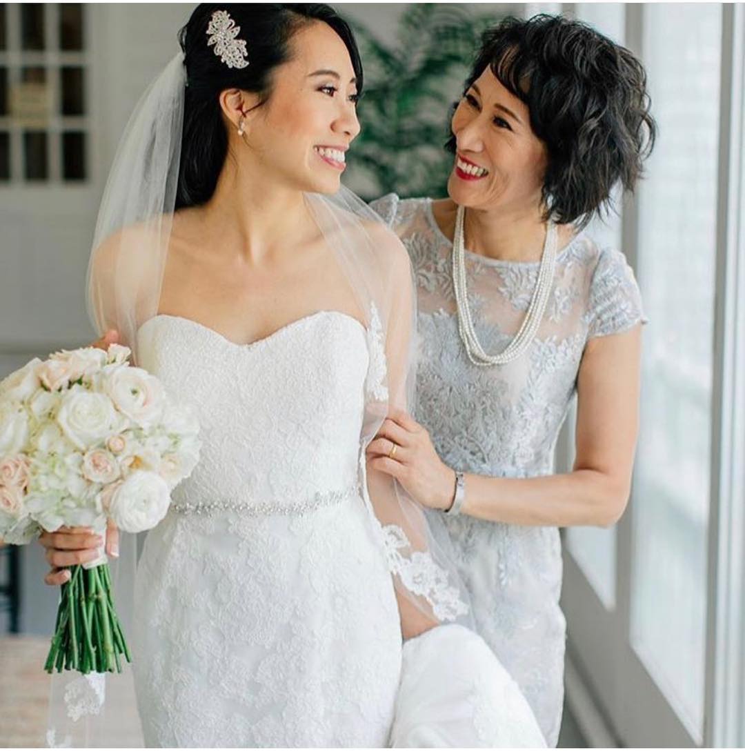 carries bridal collection