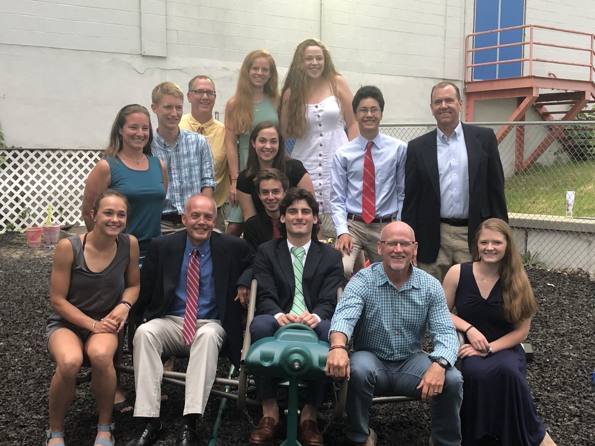 MGTrack's tweet photo. Athletes and coaches who received awards at the Gala tonight. https://t.co/ZvCDyYyWqI