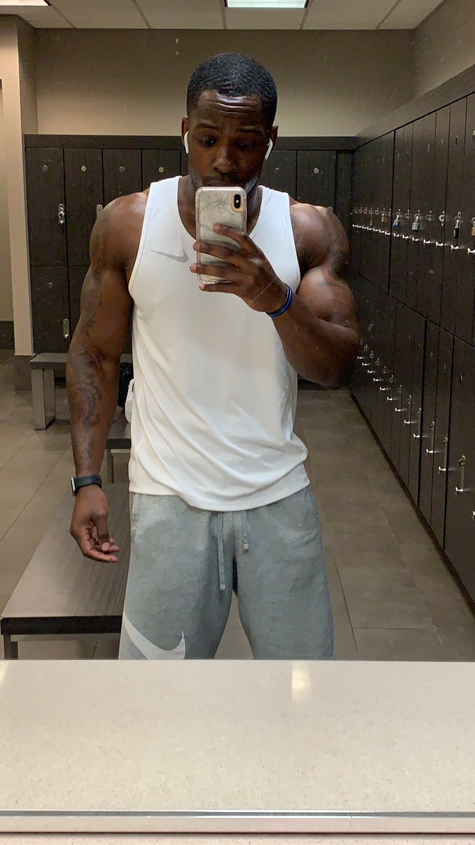 Dat_BoyBlue tweet picture
