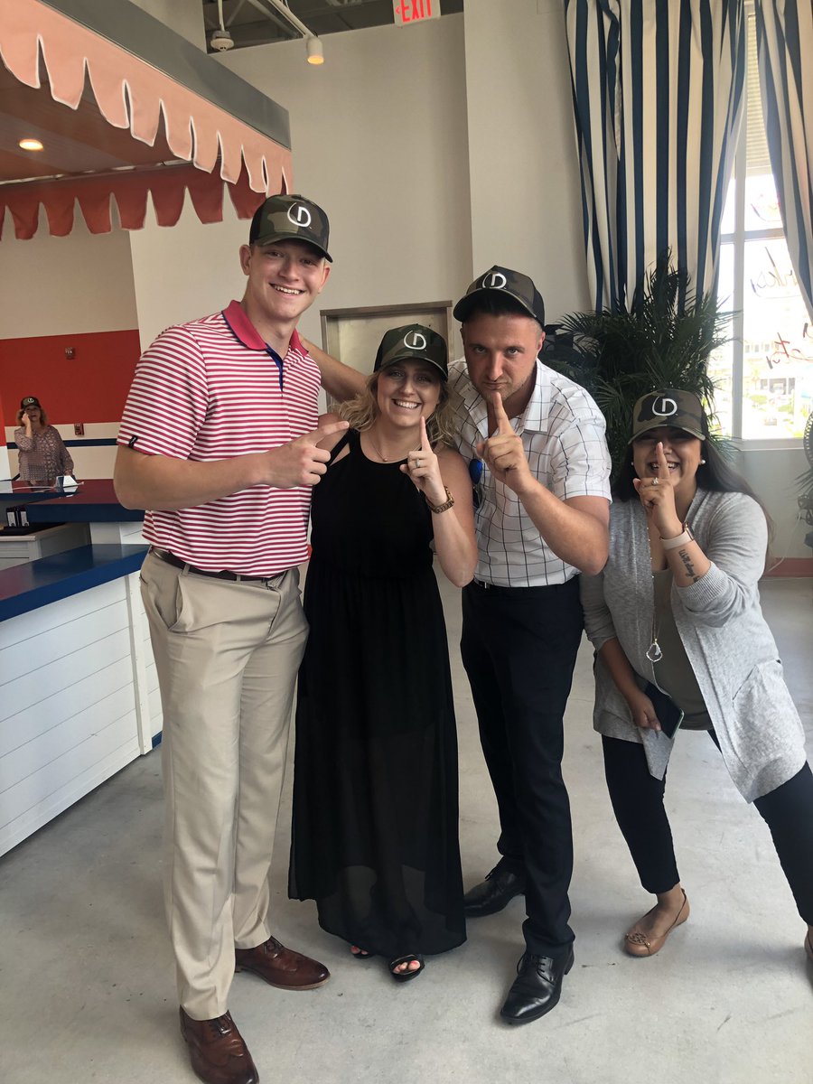 _TreyJenkins's tweet photo. We Came to Win! Had such a fun time yesterday with Virginia Beaches Marketing team! @diamondresorts @DiamondCareers #HappyIntern https://t.co/CZDMbI7sPV