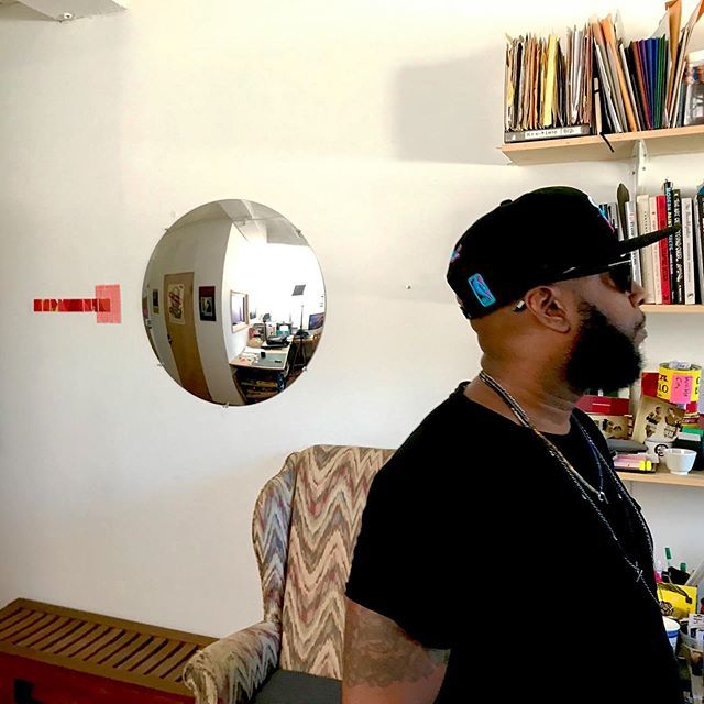 A surprise guest today at the  <a href="/cinqua5/">cinqua</a>  office, for the <a href="/fatbeats/">Fat Beats</a> documentary — the great <a href="/talibkweli/">Talib Kweli Greene</a> ! ift.tt/2XbGC9y