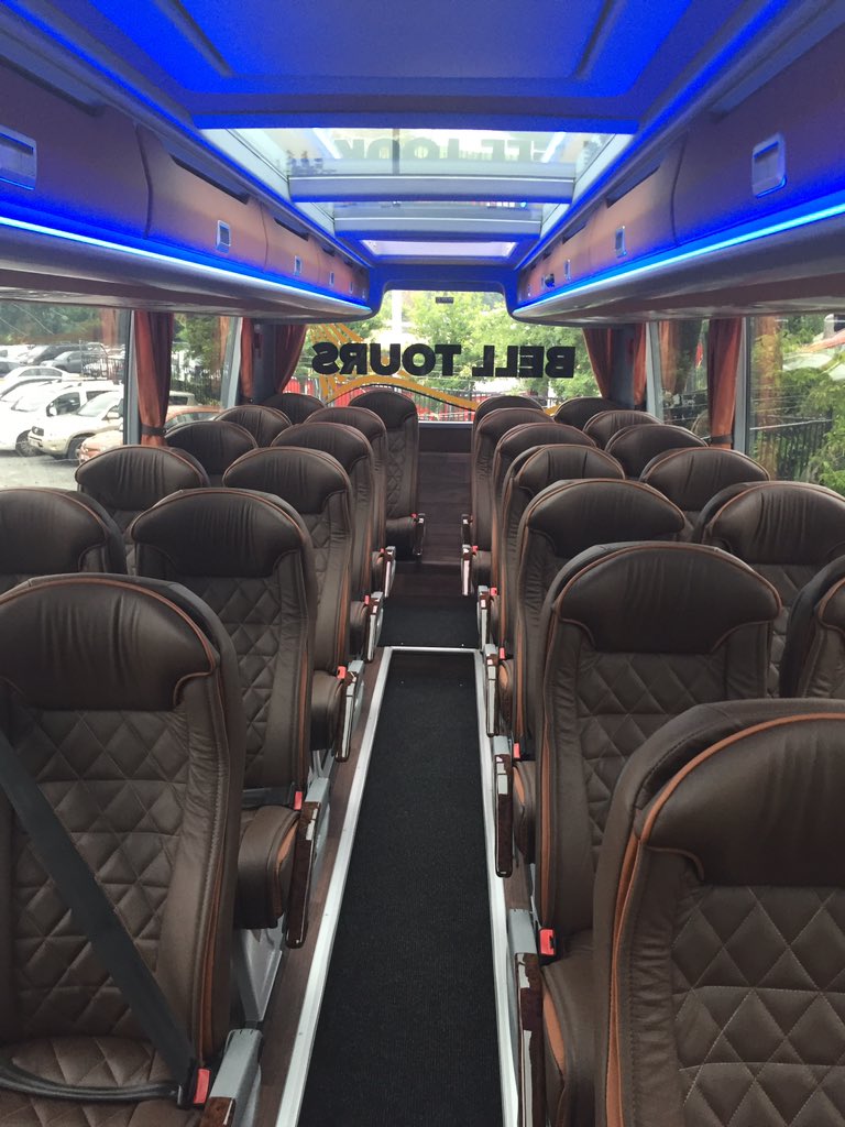 BellTours_be's tweet photo. #onthulling #revelation #blackisournewgrey #excellenceasstandard | high #safety &amp; #comfort for our valued customers #fulloption #iedereenVIP #touringcar #parcequevouslevalezbien #VanHool 🇧🇪 https://t.co/KOCcRNARGZ