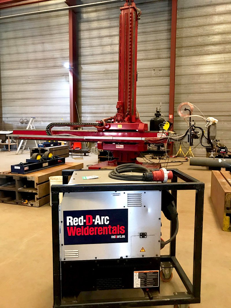 RedDArc's tweet photo. Netherlands: Complete submerged arc package for welding pipes including: column and boom, rotators and induction heaters. #subarc #welding https://t.co/WVXTm40Q0p