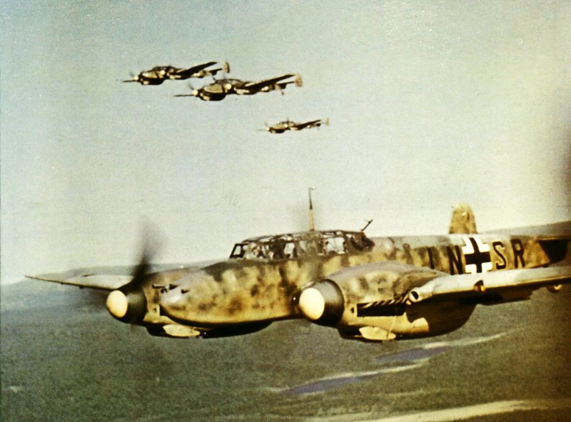 Masnovita's tweet photo. #TalDiaComoHoy  junio es el més de los diseñadores de aviones. Un 26 nace Hermann Pohlmann (Ju87 Stuka) y también el gran Willy Messerschmitt (109,110,262,210,410) Un día después el 27 nacerá Vladimir Michailovitch Petlyakov (TB1,Pe2,Pe8) @motoryalaire @CasusBelliPod https://t.co/Af1BNa32Ba