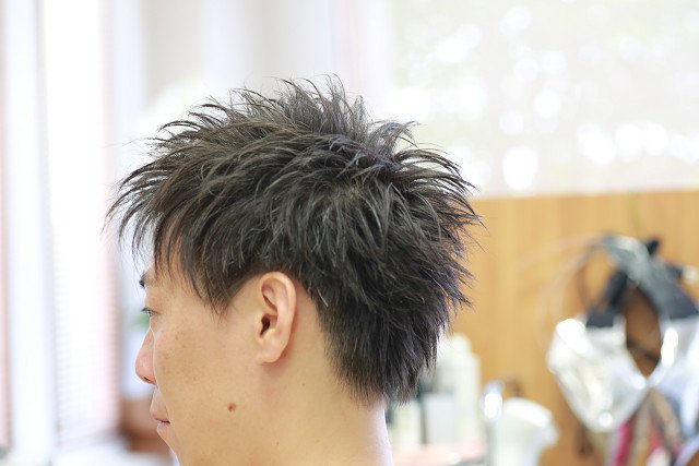 日本の髪型のアイデア ラブリーショート レイヤー ツー ブロック