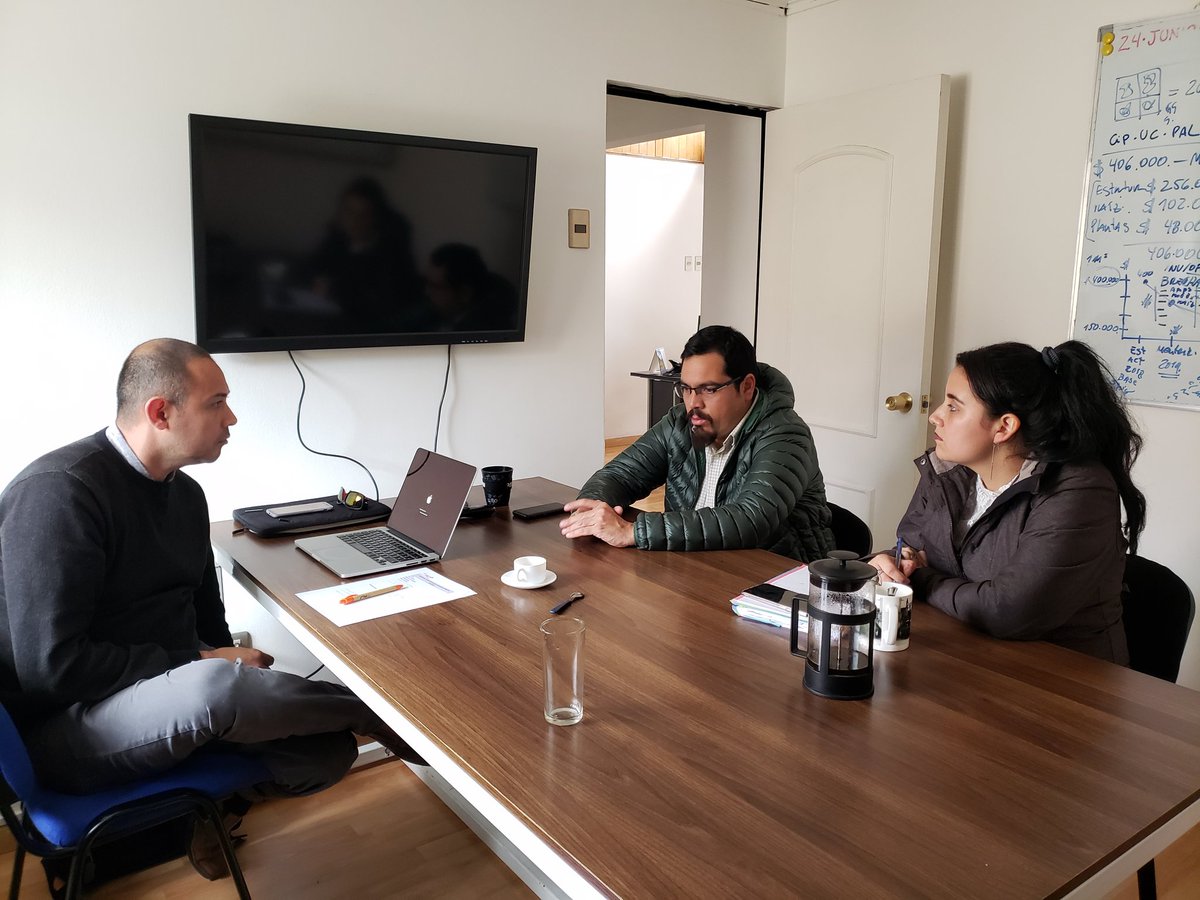 PCT_UCN's tweet photo. 🏷HOY | En el marco de las visitas a terreno a las empresas pertenecientes al programa #MAKIPURAY 💡, hoy como @PCT_UCN conocimos en terreno el actuar de:
#AlphaStudios 🌐
#CadesBarnea 🚗
@Paisaje_Afta 🌳 https://t.co/2YhwCaVtWm