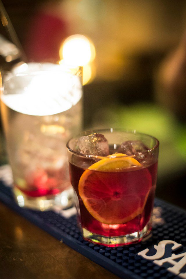 ¡Todos sean bievenidos a la #NegroniWeek! El Negroni cumple 100 años y celebramos juntos por una buena causa! Desde las 19 h, open bar en <a href="/ZAMPAcocina/">ZAMPA cocina + barra</a>