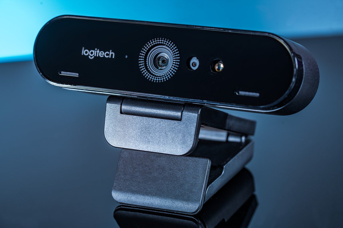 Web logitech brio