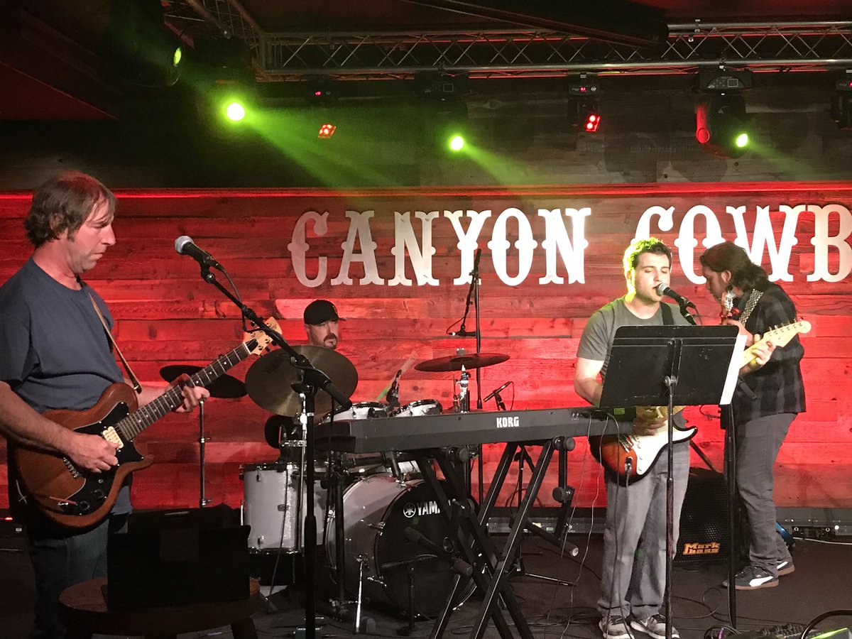 RichDrumDude's tweet photo. #CSEBand hosts @TheCanyonCowboy’s Wednesday Jam, 8:30-11:30pm in Canyon Lake! Drums, amps and PA provided! 🎶
It’s also 1/2 Price Entree Night! Buy 1 get a 2nd for 1/2 price!
@SoultoneCymbals @AquarianHeads @xceldrumsticks @PeaceMusical https://t.co/o1Wzhb5ilA