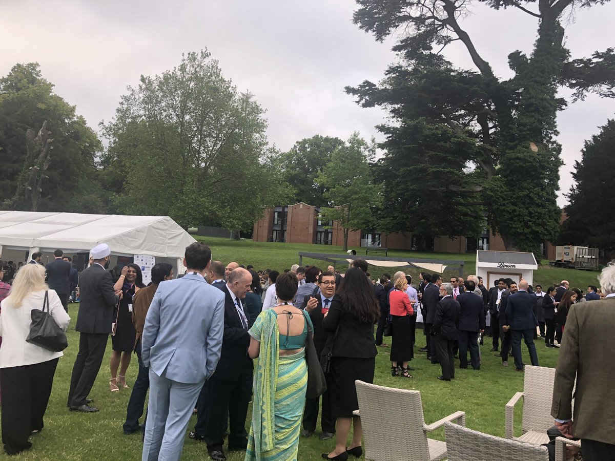 rita_payne's tweet image. Thank you @FollowCII for a splendid reception in the magnificent grounds of #Latimer House for the annual visit of #Indian CEOs to the #UK. The aim of the visit is to assess and define a turning point in Global India’s economic relations with the #UK.
