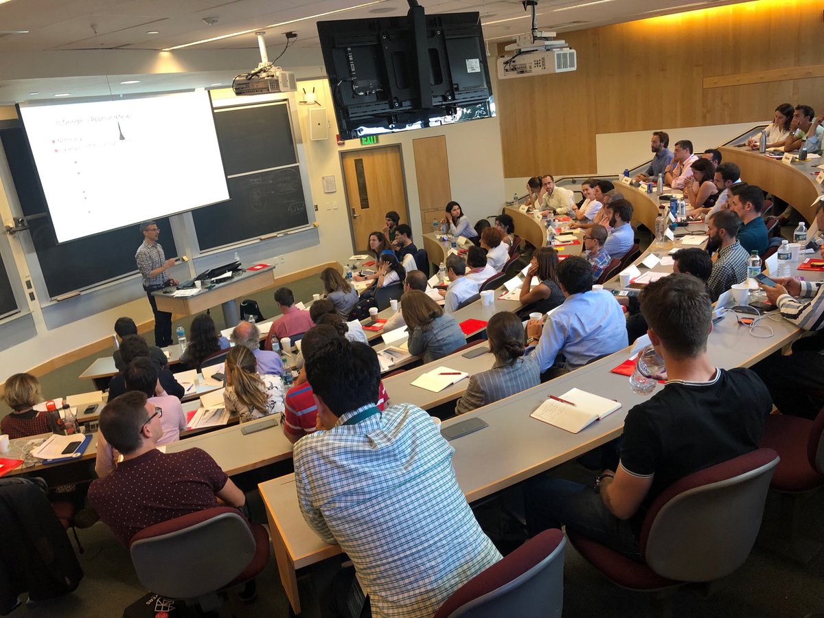 montesgan's tweet photo. Excelente sesión sobre gestión del talento en #FIE2019 en MITSloan a cargo de Emilio Castilla ⁦@frdelpino⁩ ⁦@BecariosFRdP junto a los MOVERS2019 #c4t⁩ ⁦@FUEONLINE⁩ https://t.co/BCBXk4FHsV