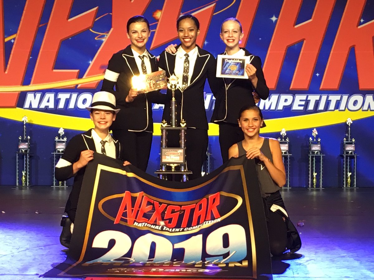 fmtiger77's tweet photo. 2019 Nexstar National Champions!!!! “Beautiful Thing” #studio136 #nationalchamps https://t.co/08Y3N8dZBm