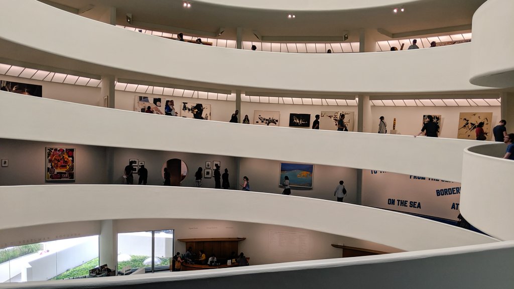 left_pad's tweet photo. Had a great time discussing the conservation of digital works with @jfarbowitz, was cool see this intersection of art + tech in his work! Also had the opportunity to finally check out @Guggenheim for the first time as it's here in preparation for our discussion. Thanks Jonathan! https://t.co/c6MZyn1b9z