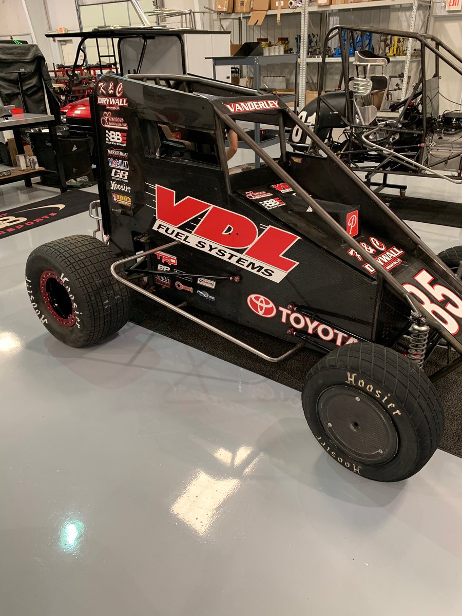 DJVanderLey's tweet photo. All tuned up for the upcoming @POWRi_Racing show at @LincolnILSpdwy this Sunday! Let’s just hope @CBellRacing doesn’t beat up on me too bad 😂 #TBMotorsports #VDLFuelSystems https://t.co/LL7vCZ9Clk