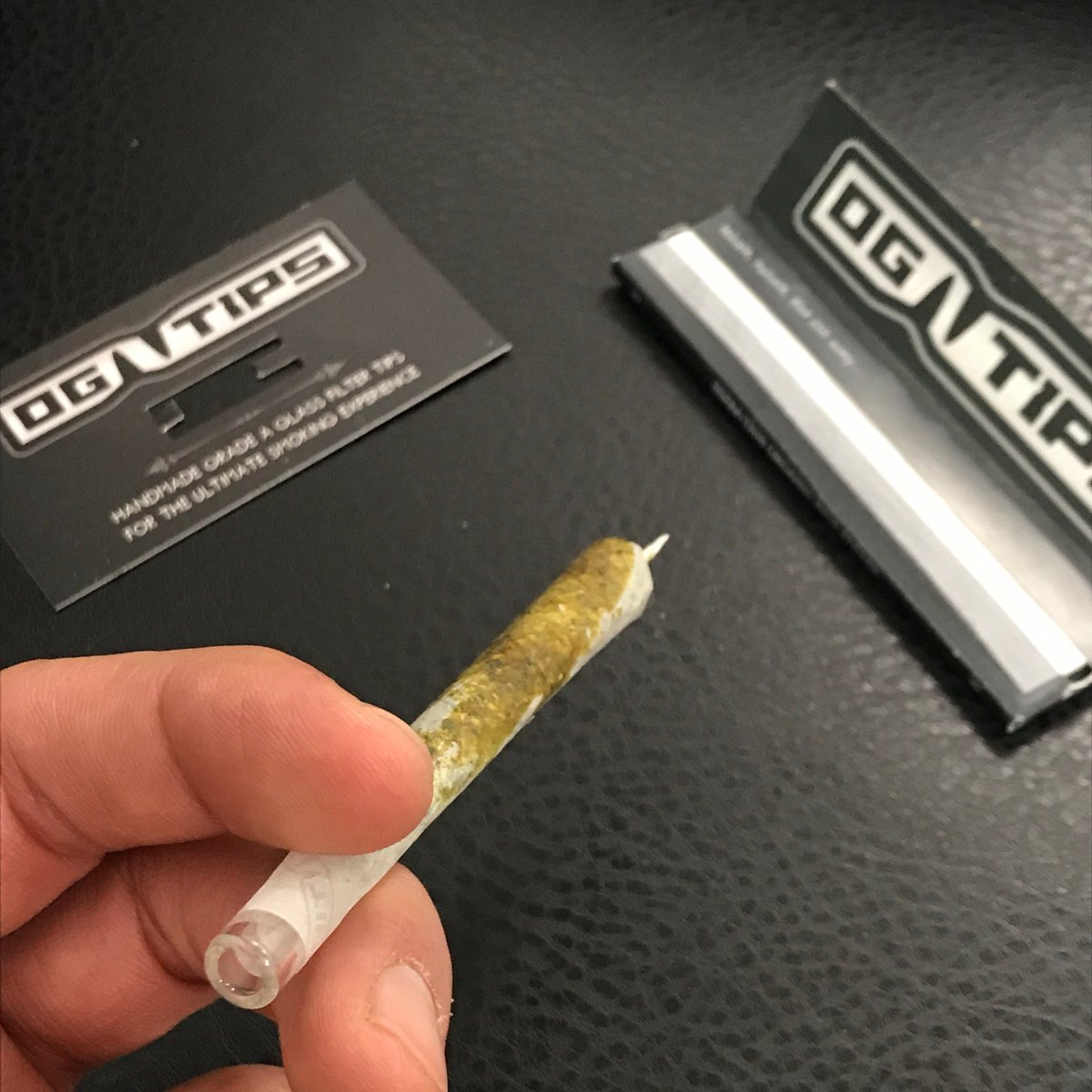 ogtips949's tweet photo. It's the clear glass tips and best rice paper that makes the #smoke great. go to https://t.co/cNKJMcIDgU for excellent selection #glassfiltertips #blunts #ricepapers #8mm #12mm #prerolls #ogtips #crutch https://t.co/4hOmn8JPCt