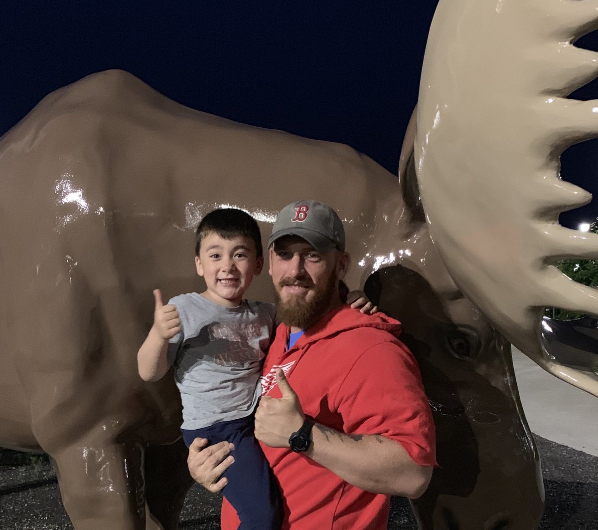 broianbrown's tweet photo. Driving to Preach at #IgniteMaine and praying in the car when my Son began to cry and said he knew he had sinned and wanted to ask Jesus to save him. 6.26.2019 The Son of God saved my son from hell in a rest stop in Maine. https://t.co/OCRntdCuJC