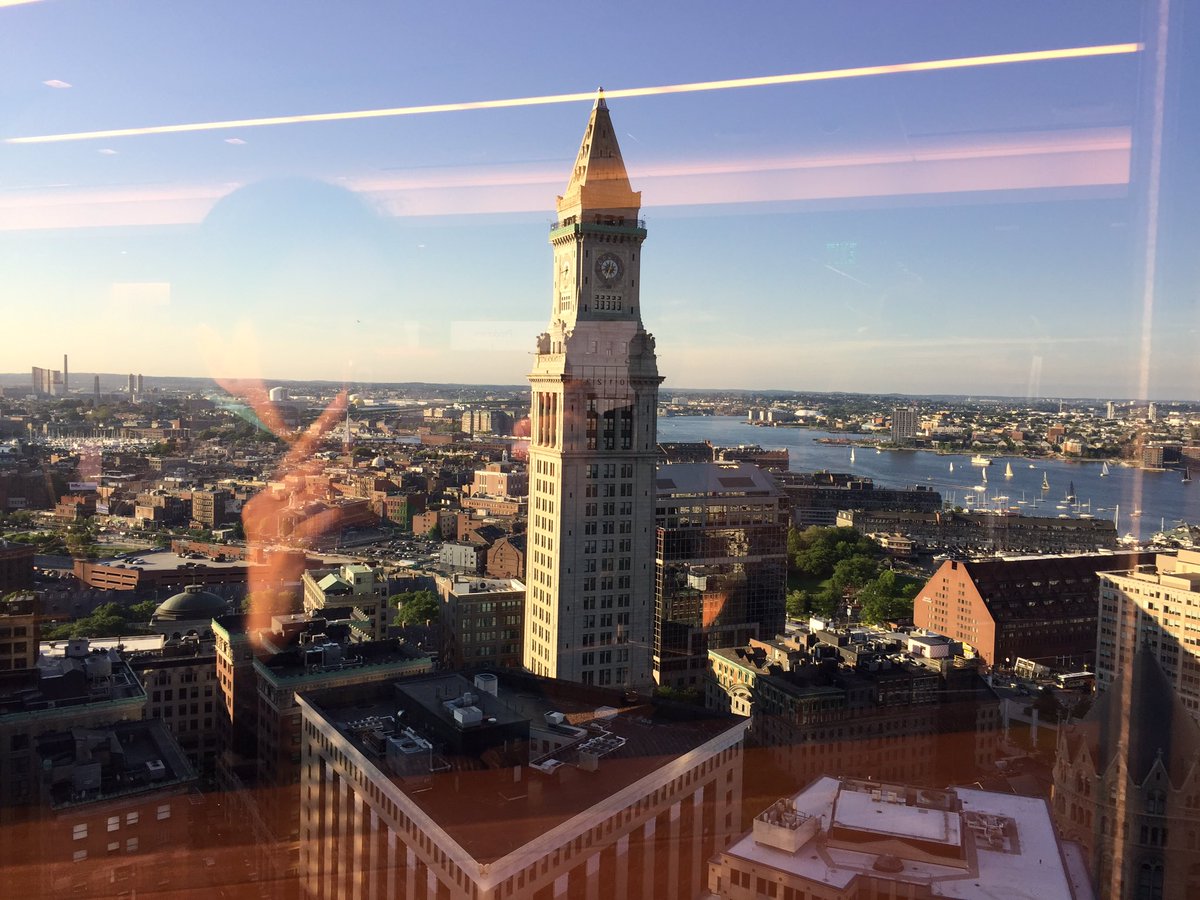 DevBostonDotOrg's tweet image. #MSDEVS meetup with @haleyjason &amp;amp; @bryanjhogan, @jacob_zweifel &amp;amp; @srigumm Had great swag, cupcakes and books for raffle! Awesome view from Acadian’s Conference room! #microservices .Net Core &amp;amp; Kafka #BostonKafka #ApacheKafka #DotnetCore