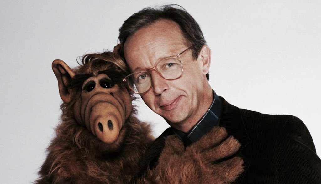 Qué pena. Murió a los 75 años Max Wright. Todos lo quisimos viendo Alf.