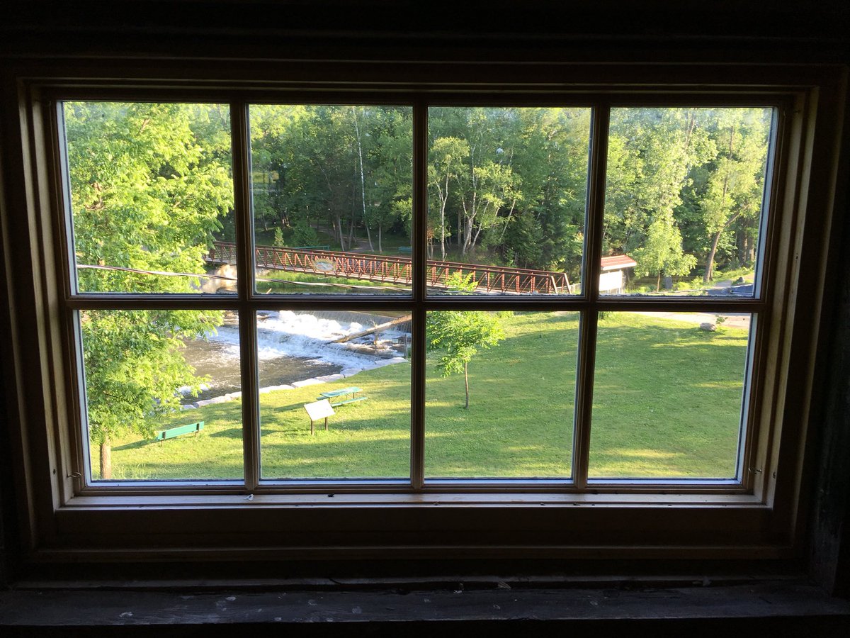 Kim Novak tweet media