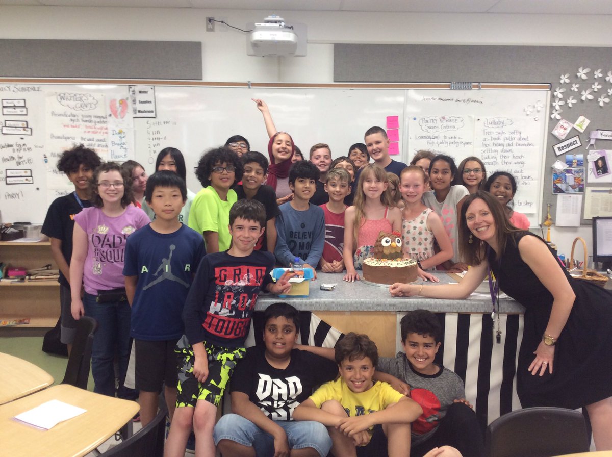 Msfinnsclass1's tweet image. What an epic ending to our second last day together @newhalfmoonbay! Slime-making, freezies, treats, and an amazing owl cake made by a student! What a day, what a year, what a great bunch of kids! @cliSHEA #junefun