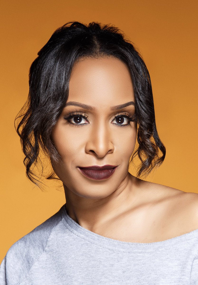 ericajofficial's tweet photo. #WednesdayWisdom: The sharper your FOCUS on the Vision, the more room you make for FRUITION... 
#MoveLifeForward #StayFocused #FRUITION #YouCAN 
📸: @BAlyssaTrofort https://t.co/uuouIx4uSh