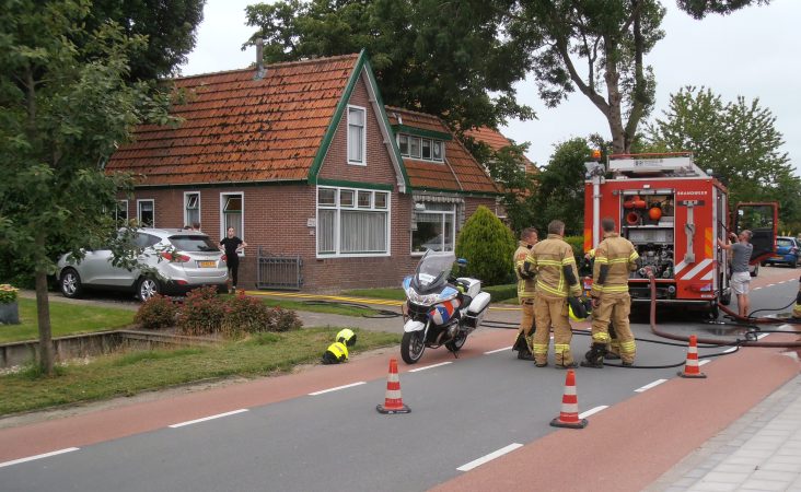 Keukenbrandje valt mee: ‘T VELD – Woensdag was er een klein keukenbrandje aan de Rijdersstraat in ’t Veld. Achteraf viel het allemaal bijzonder dlvr.it/R7M3Ws