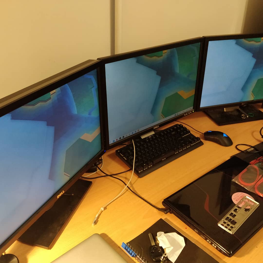 computersbytang's tweet image. Transitioning from a 3 x 22&quot; setup to a single 35&quot; ultrawide monitor. The difference going from 60 Hz to 200 Hz is astonishing. 

Like our wallpaper choice on the new monitor?

Primer on monitor selection:

#PCGaming
#pcmasterrace #pc #gaming #tech #monitor #gaming #dell #acer