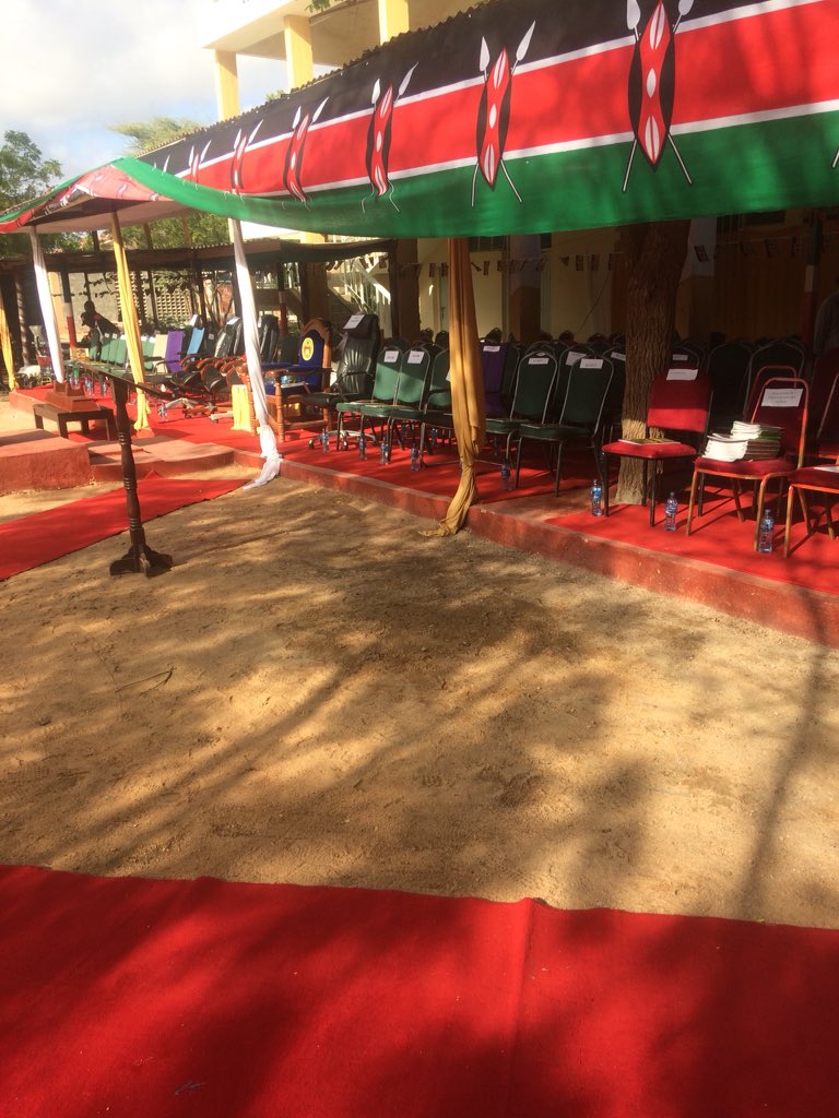 GarissaUni's tweet photo. #GaU1stGraduation https://t.co/1P33MpFVBp