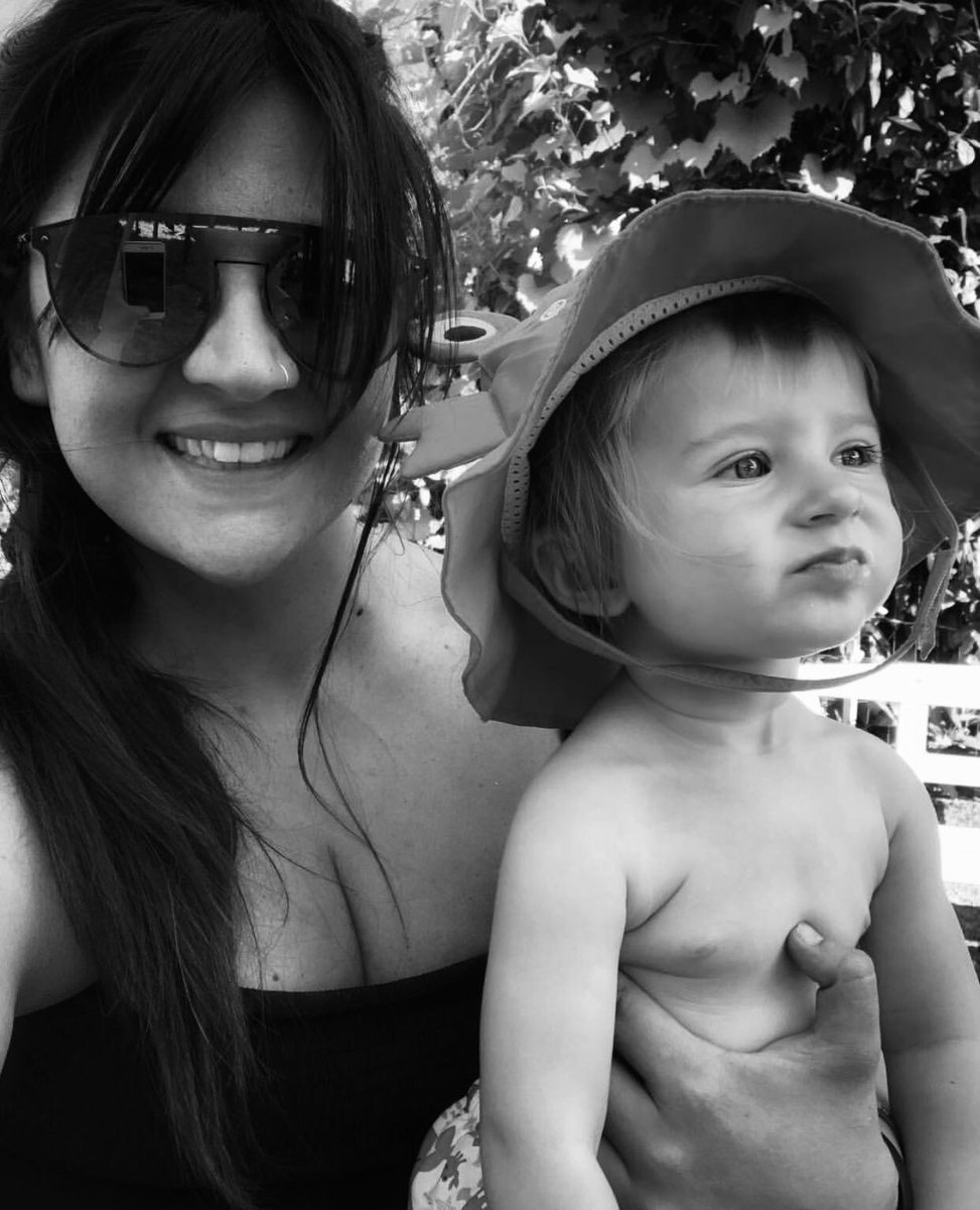 nunlodianessuno's tweet photo. 730 giorni di risate, avventure, pianti, canzoncine, paroline, gelati, vestiti sporchi e tanto tanto amore.
Buon compleanno numero 2 Poppy del mio cuore.❤️
#Calliope #Belladizia https://t.co/3dvAWUrL0r