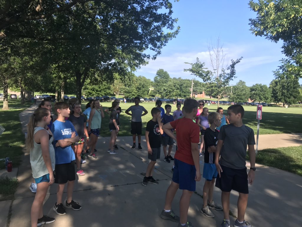 mrsmayfieldtms's tweet photo. Those who run in extreme heat are some of my favorite people. #TMSXC https://t.co/Q8BYWrSMie