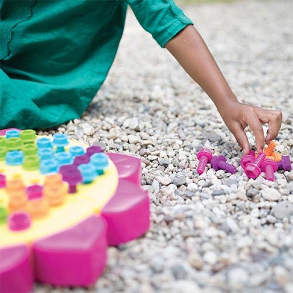 AmberbrookToys's tweet photo. The Design &amp; Drill Flower Power Studio builds hand-eye coordination, patterning and problem-solving skills and encourages creativity and imagination. From Amberbrook Toys- exclusive distributor for #EducationalInsights in #Malaysia
https://t.co/DKQO2rePsV
@ed_insights #STEM #toys https://t.co/RpDRsvEpoX