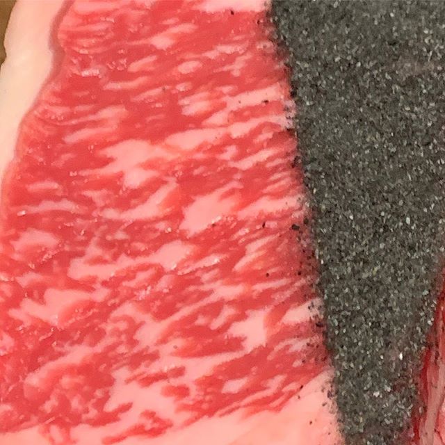 FogoCharcoal's tweet photo. NY Prime X FOGO ❤️
#FOGOcharcoal a match made in heaven 
#TheFirstIngredient #LumpCharcoal #TheRub https://t.co/ycF0AIk9wl https://t.co/2QfPgJCDRR