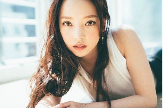 구하라 일본 방송서 무대의상 사고에도 의연한 대처 issuedaily.com/news/news_view…

#구하라 #카라