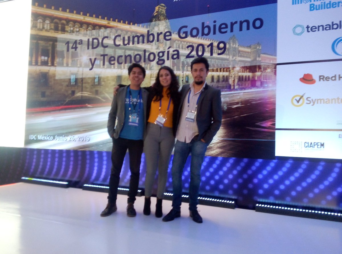 antropohackers's tweet photo. Los procesos innovación tecnológica con impacto social requieren la participación activa de la ciudadanía, el gobierno, las empresas y la academia.

Excelente día en la 14ª IDC Cumbre Gobierno y Tecnología 2019.

¡Gran evento! @IDCLatin

#InnovaUNAMSocial
#SoftwareSocialLab https://t.co/37thgdWSA3