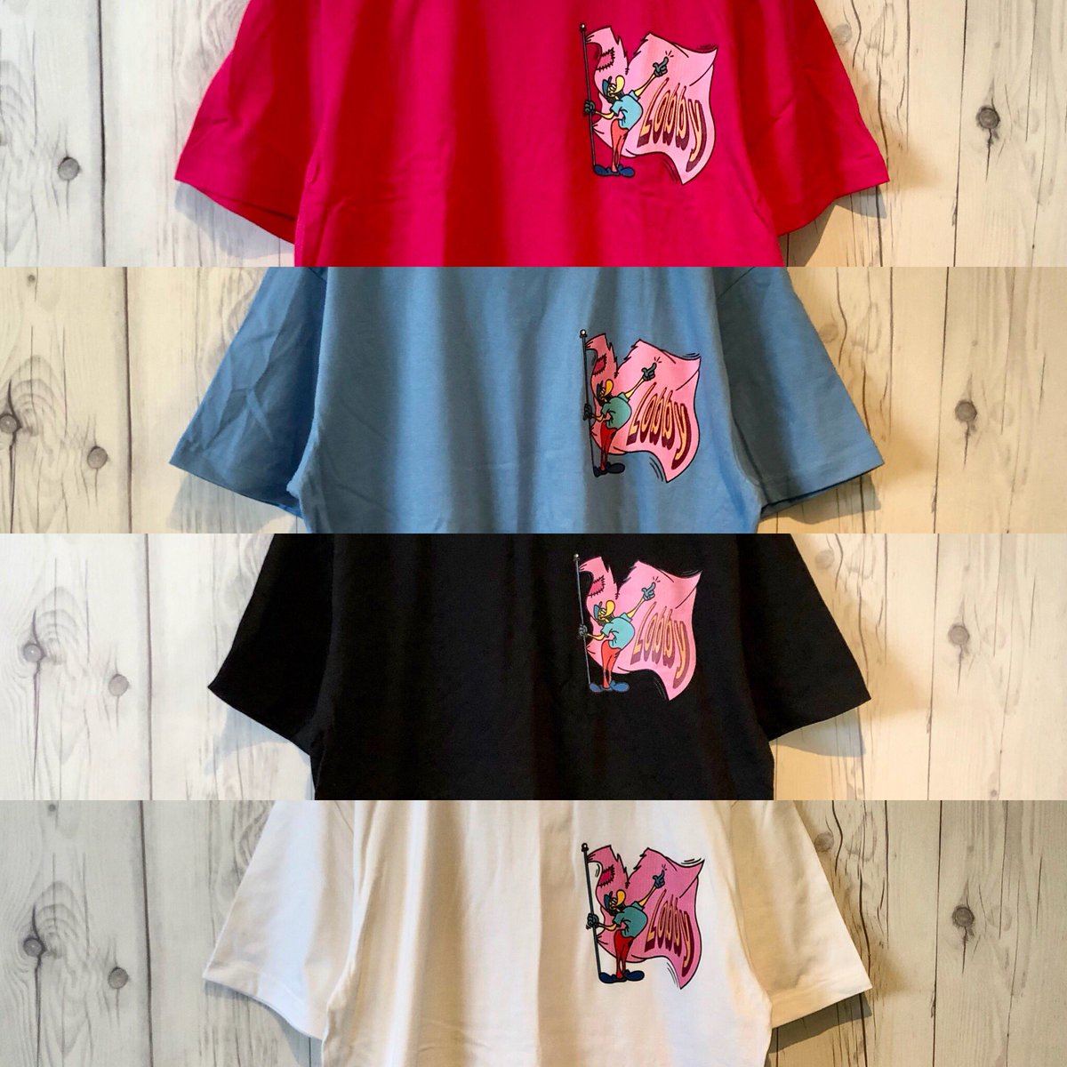 NEWCLASSICTOKYO's tweet photo. 【LOBBY】T-Shirt [Mini Logo]
【LOBBY】Flag T-Shirt

受付販売開始！

https://t.co/j6UFDWmLY1

#NEWCLASSICTOKYO
#LOBBYTOKYO https://t.co/Aos4ikJ0aj