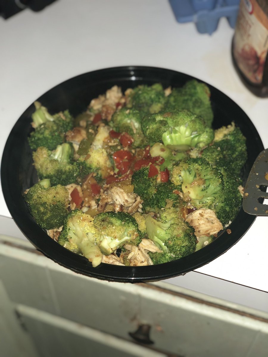 _YaFather's tweet photo. Late start but a great start! #healthybinge #asstoofat #motivationalsummer #letsgetthismotherfuckingvacationbodysis https://t.co/af2ncTeU0B