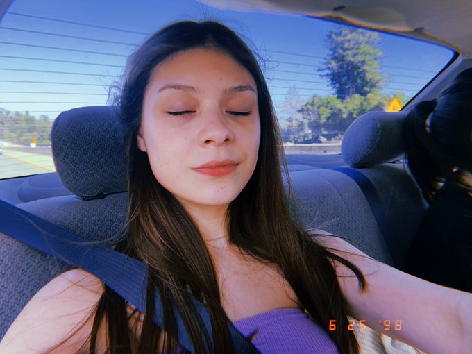 Being happy never goes out of style https://t.co/uAPlKyO2Br