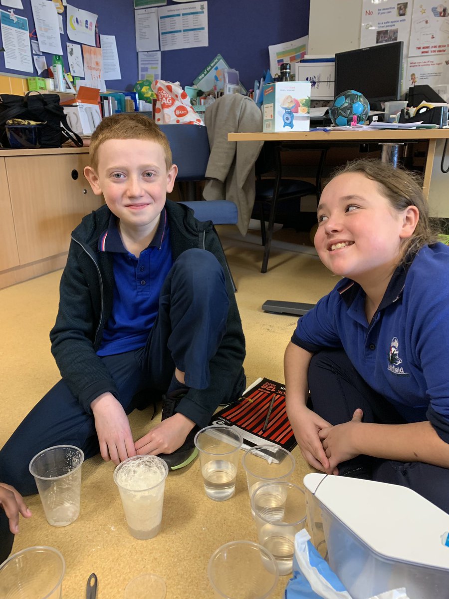 Ms_RailAPS's tweet photo. 5/6R have hypothesised that some changes are reversible while others are irreversible. We have researched and designed experiments to test this hypothesis. Today we conducted fair tests and recorded our observations and results. We are brilliant scientists. https://t.co/gFq22s1n5F