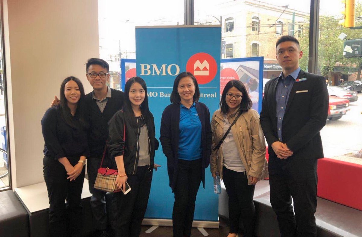 VanCentre BMO Career Night with team UBC. Great to see the entire team here!! (Jacob, Jennifer, Meilin here too 😁) #BMO #VanCentreBMO #BMOUBC #Career