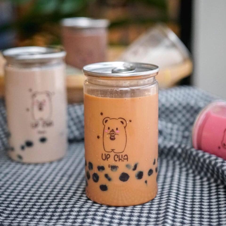 ja4_rdr's tweet photo. ชานมไข่มุกกระป๋องค้าบบ💕
-ชาไต้หวัน
-ชาเขียว
-ชาไทย
-กาแฟ 
-โกโก้
-นมสด
-นมชมพู
สนใจสั่งได้เลยนะคะ นัดรับได้ที่ศรีราชา-บางแสนเลยค้าบ 🥰 กระป๋องละ35฿ 3กระป๋อง100 นัดรับขอ3กระป๋องขึ้นไปนะค้าบ ปิดรอบเที่ยงขอทุกวันนะคะ #นัดรับศรีราชา #นัดรับบางแสน #ทีมบรูพา https://t.co/ExhcHeCj0r