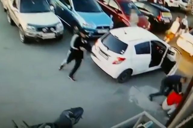 Во Владивостоке два человека пострадали в результате стрельбы у кинотеатра page-love-mir.ru/vo-vladivostok…