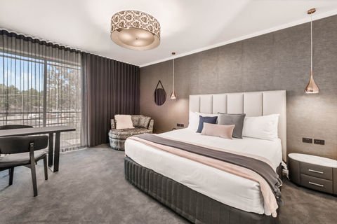 SeniorStays's tweet photo. Senior Stays proudly promoting CHOICE HOTELS Asia Pacific to the Over 50s #hotels #press #media #accommodation #travel #ceo #podcast #SocialMedia #choicehotels #asia #pacific #australia #NewZealand https://t.co/C3h2NkYh7a