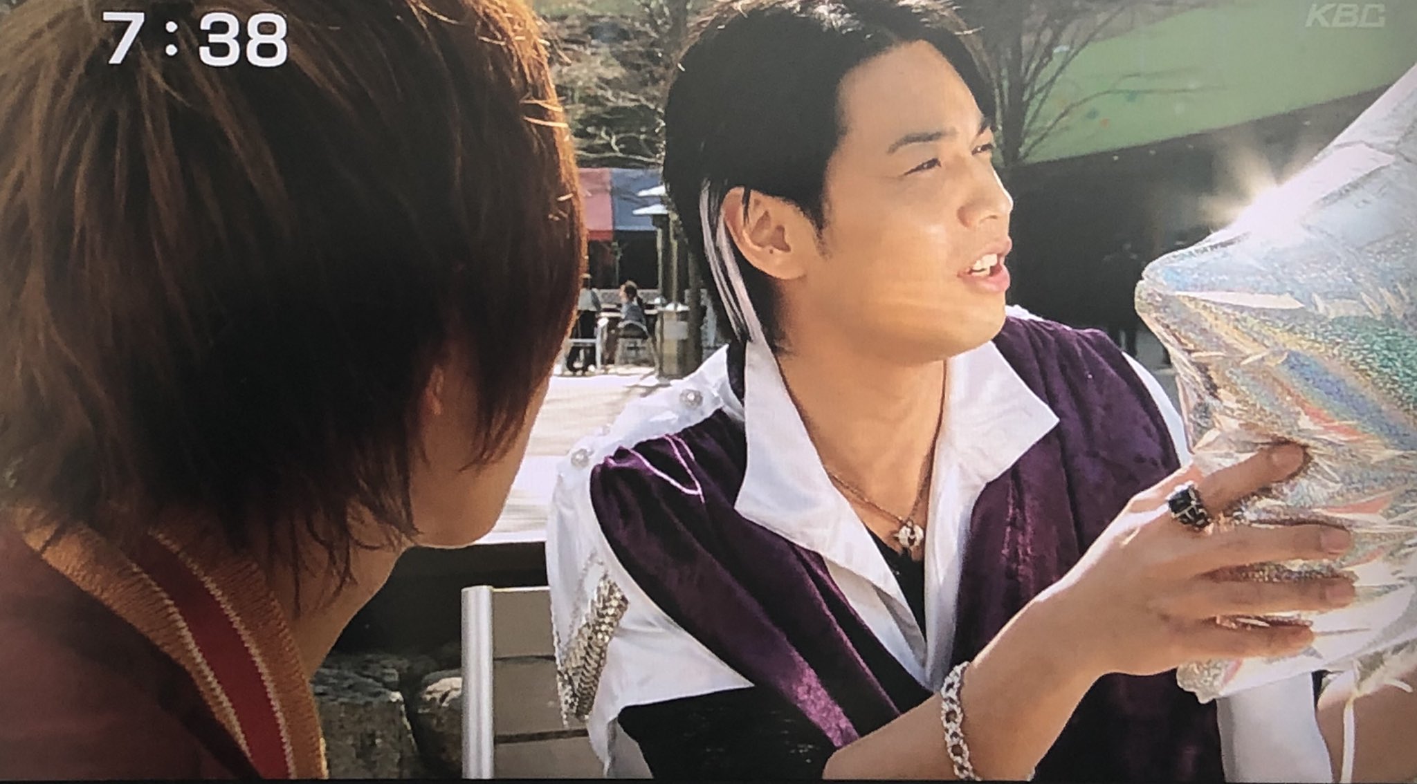 Akaringo トッキュウメンバーさん達の写真とツイートがあがってて お元気そうなゼット様の姿を拝めたので 久しぶりにゼット様初登場回を再生 キラキラの風船持って メリーゴーランド乗って バリイケのキラキラ大好き闇の皇帝ゼット様
