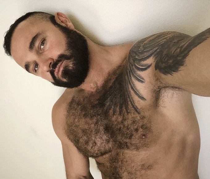 😊💋😉 https://t.co/r2Y56JbcXR<a href="/tag/art"class="tags"><span>#art</span></a><a href="/tag/painting"class="tags"><span>#painting</span></a><a href="/tag/artshare"class="tags"><span>#artshare</span></a><a href="/tag/artistontwitter"class="tags"><span>#artistontwitter</span></a>