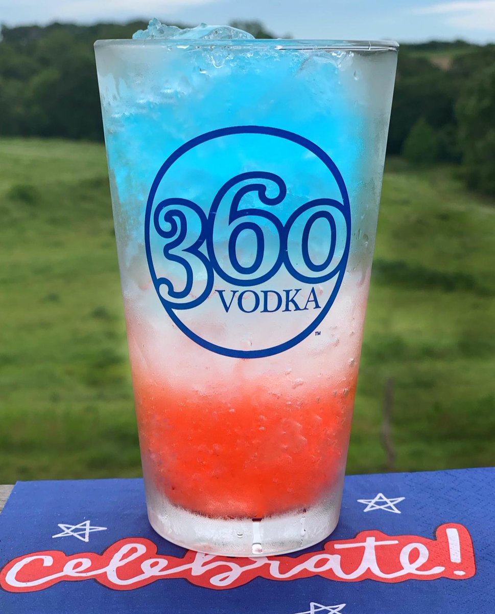 360vodka's tweet image. There's only one way to celebrate #NationalBombPopDay and that is the 360 Vodka way. ❤️💙❤️

#BombPopDay #ThirstyThursday