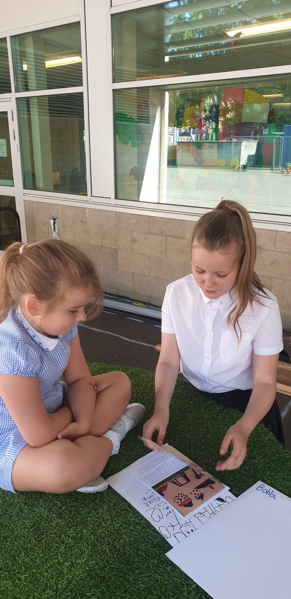 MrsPSmith7's tweet image. More pictures of our morning reading to our buddies.