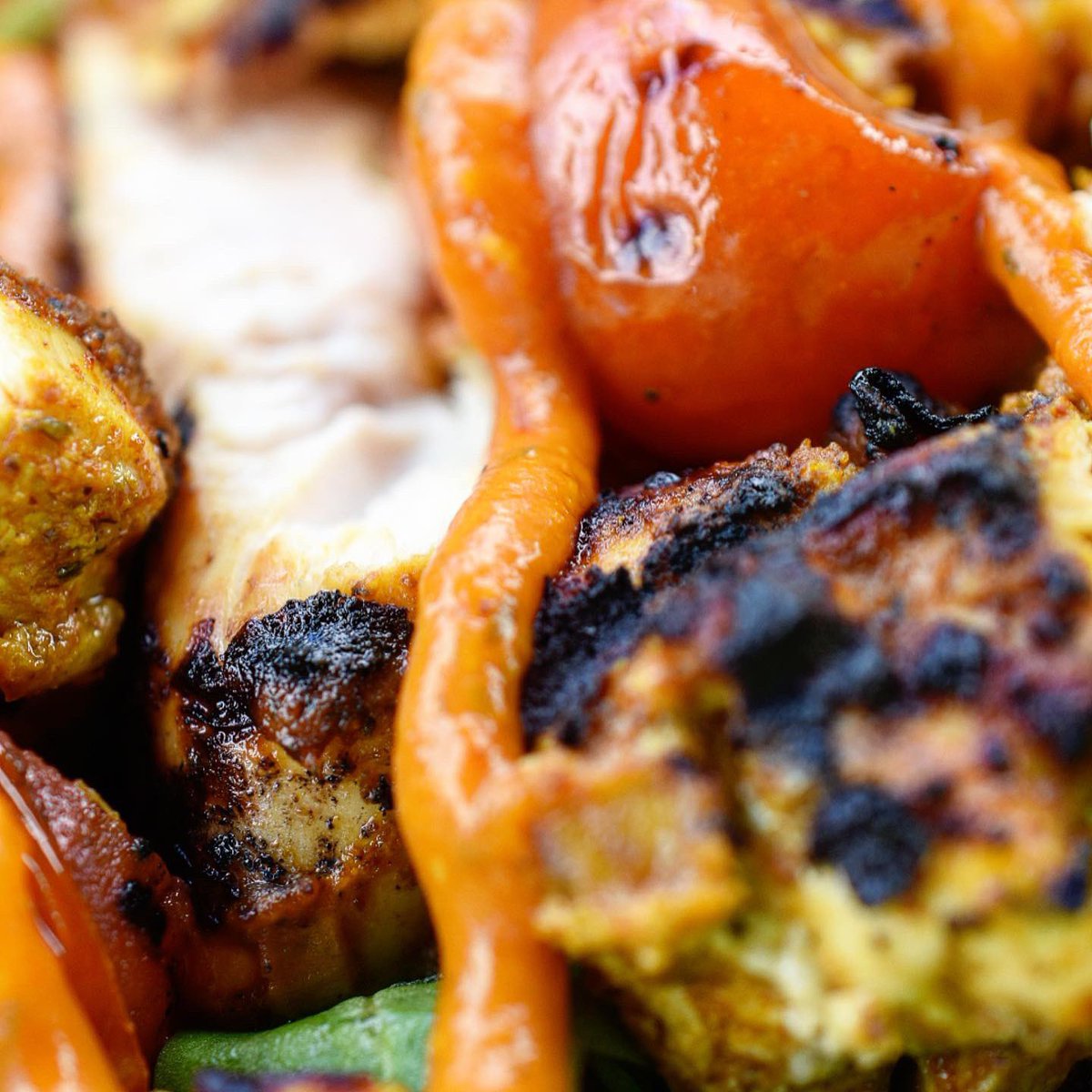 FeastInfo's tweet image. Our new summer low carb boxes ready to go @oundle this lunch time, chicken tilkka &amp;amp; charred haloumi with griddled vegetables🤪 @woburncf @TrailblazerBBQ @GeetasFoods